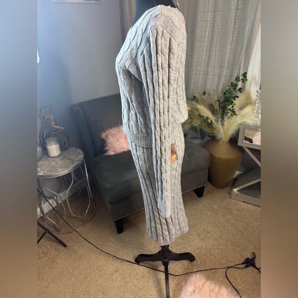 Two Piece Gray Sweater Skirt and Top - NWT - Picture 2 of 4